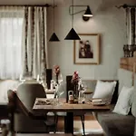 Loj - Our Kind Of Place מלון פלאכאו