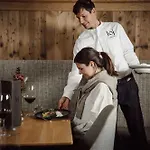 Loj - Our Kind Of Place 4* Flachau