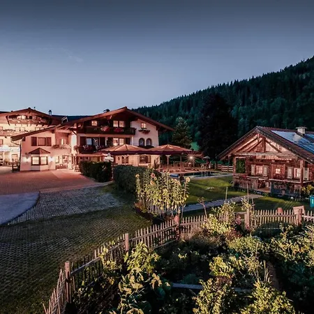 Bergzeit By Seven 4*
