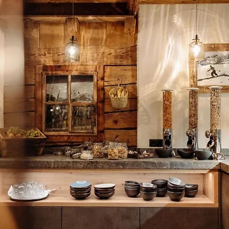 Loj - Our Kind Of Place 4*