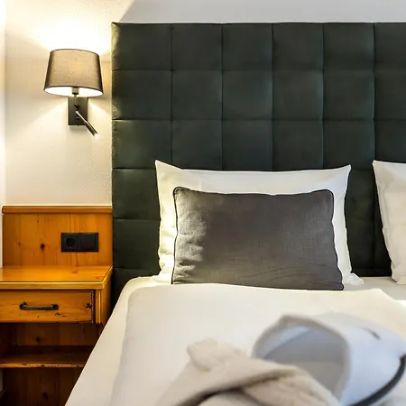Bergzeit By Seven 4*