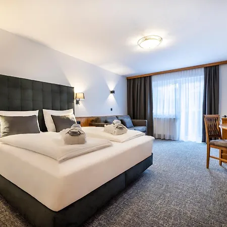 Hotel Bergzeit By Seven Flachau