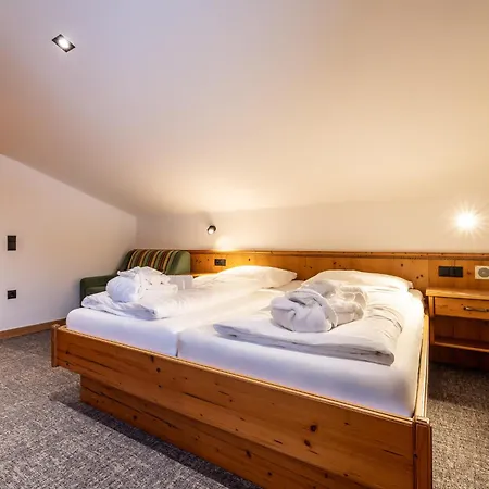 Bergzeit By Seven 4*