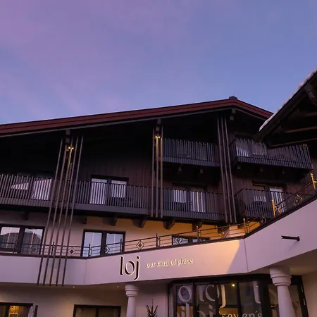 Hotel Loj - Our Kind Of Place Flachau