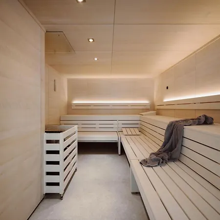 Loj - Our Kind Of Place 4*