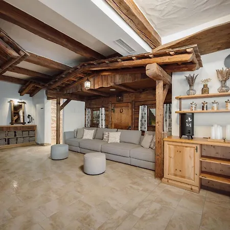 Loj - Our Kind Of Place Hotel 4*