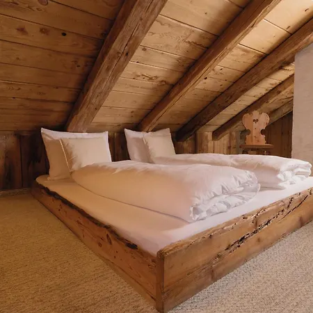 Loj - Our Kind Of Place Hotel 4*
