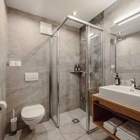 Hotel Loj - Our Kind Of Place 4*