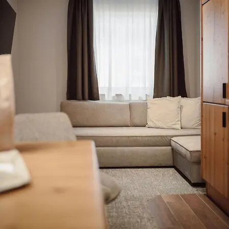 Hotel Loj - Our Kind Of Place Flachau