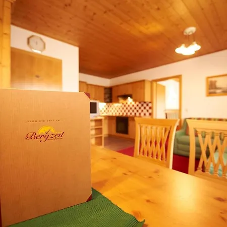 Hotel Bergzeit By Seven 4*